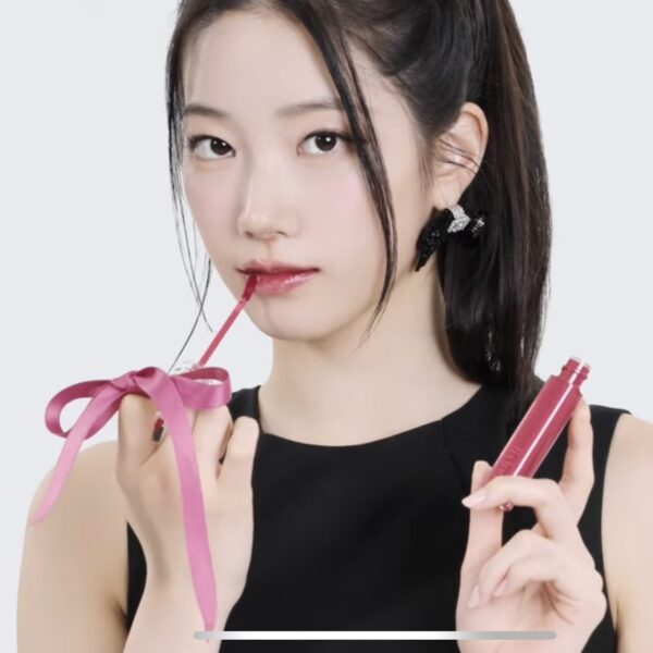 LE SSERAFIMのカズハのメイクに熱視線！アンバサダーになったエチュードの使用コスメはどれ？